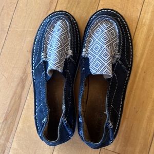 Women’s Rank 45 western flats size 6 / 6.5 boot barn